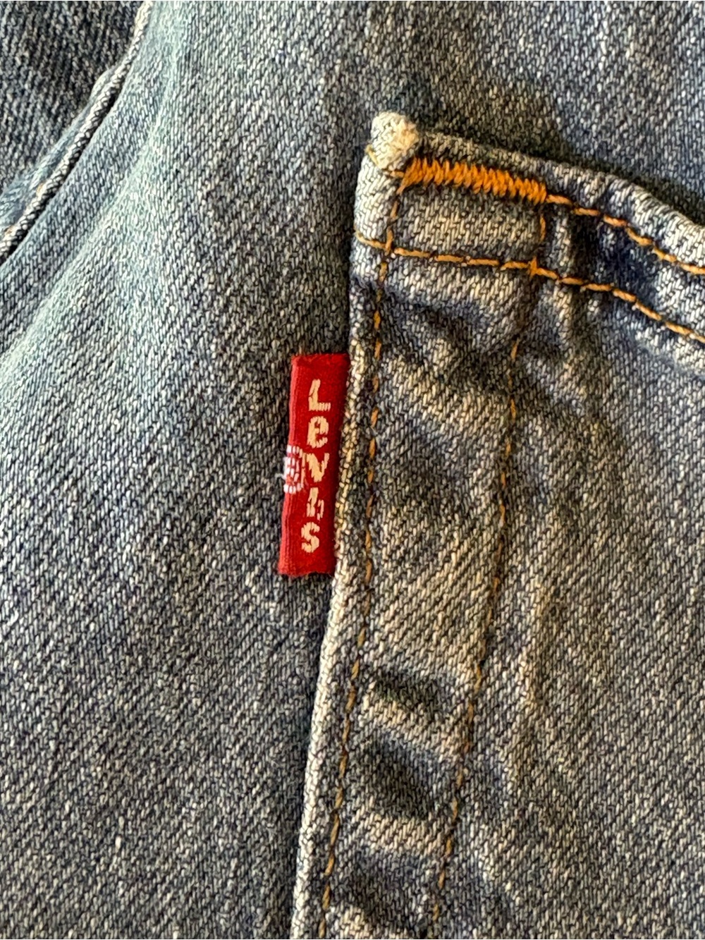 Levi's 541 Relaxed Straight Leg Men’s Jeans in Light Blue Denim 36W 32L - Picture 12 of 12